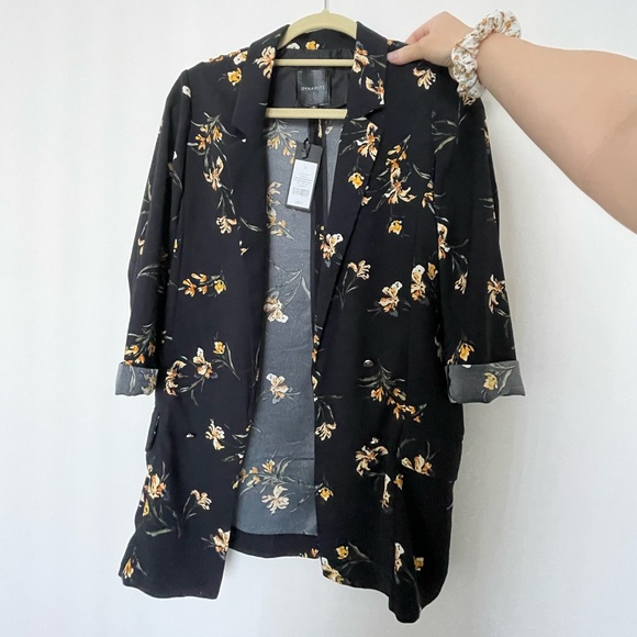NWT floral blazer - Picture 3 of 5